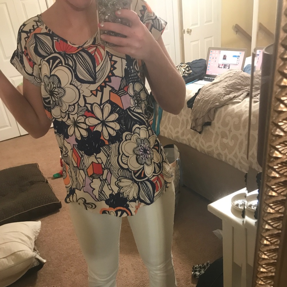 Express  floral print tshirt NWT
